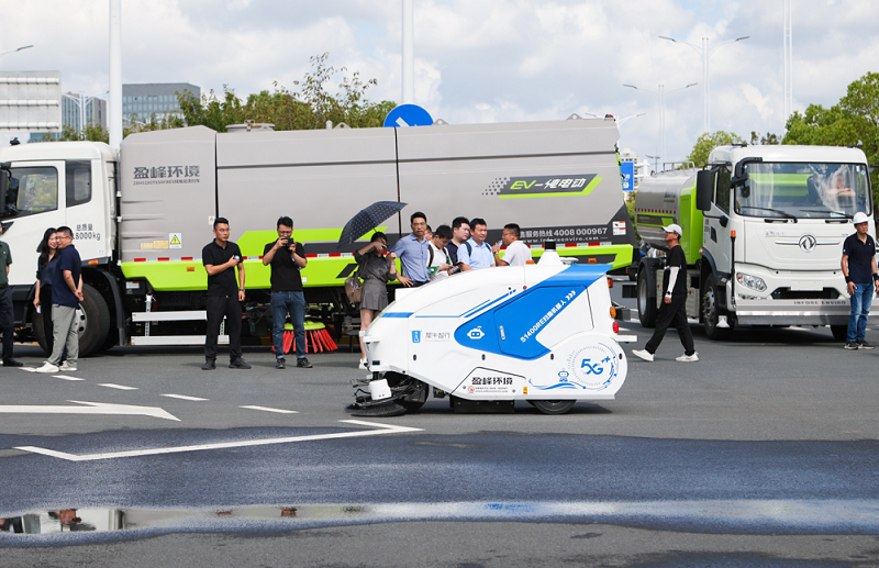 多宝电竞环境喜获无人驾驶扫地机器人大赛第一名